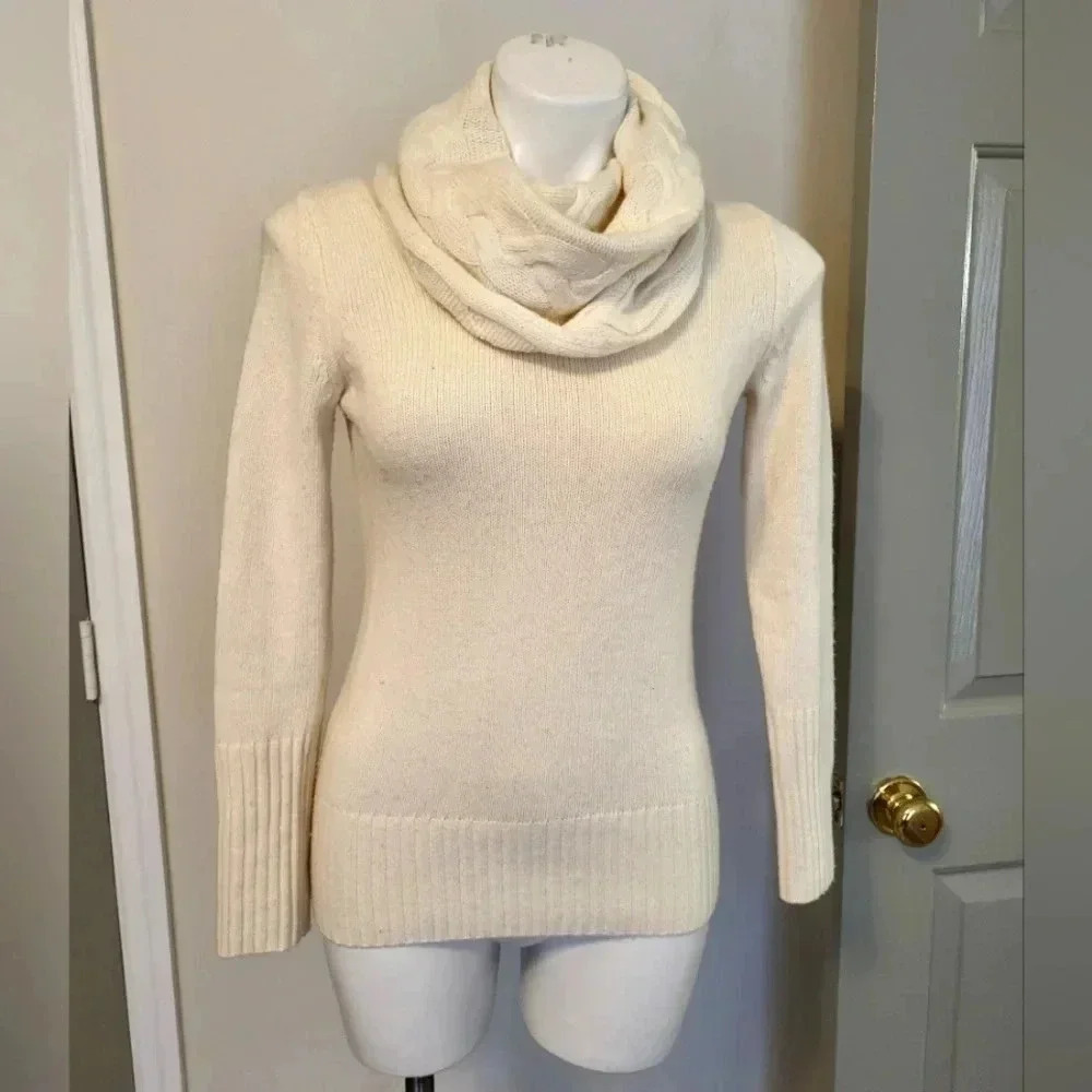 Banana Republic Cowl Neck Merino/ Cashmere Blend Cream Knit Sweater(XS)